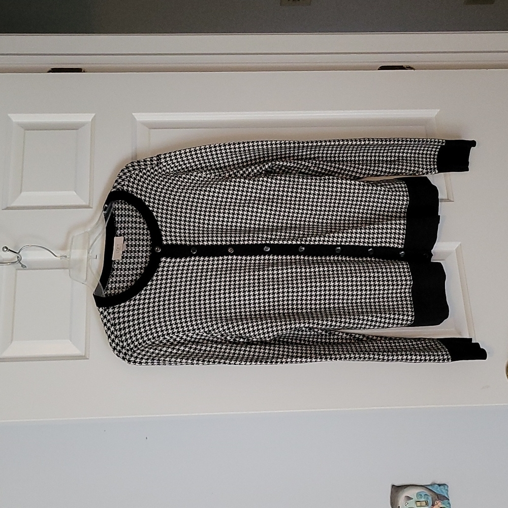 Loft women's hounds tooth sweater